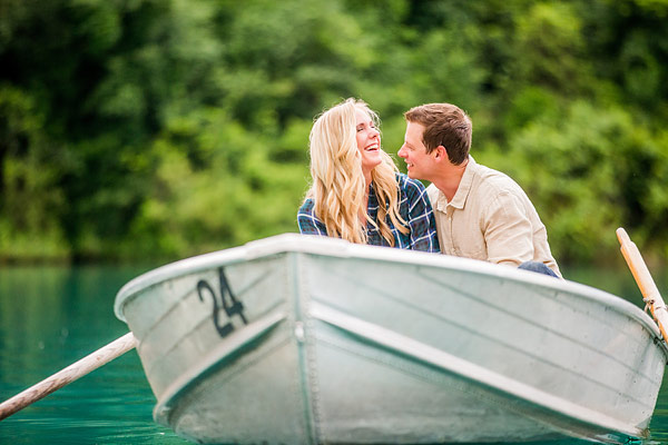 private-picnic-engagement-session