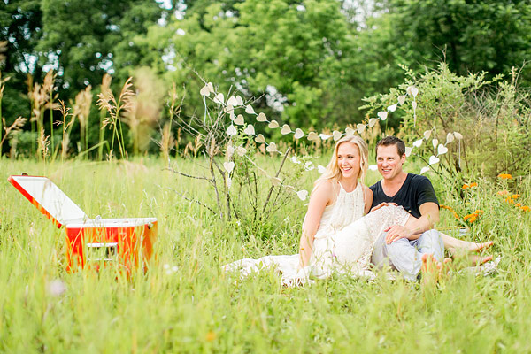 private-picnic-engagement-session