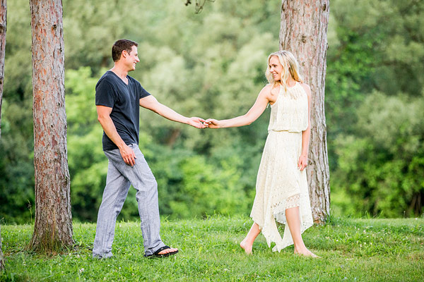private-picnic-engagement-session