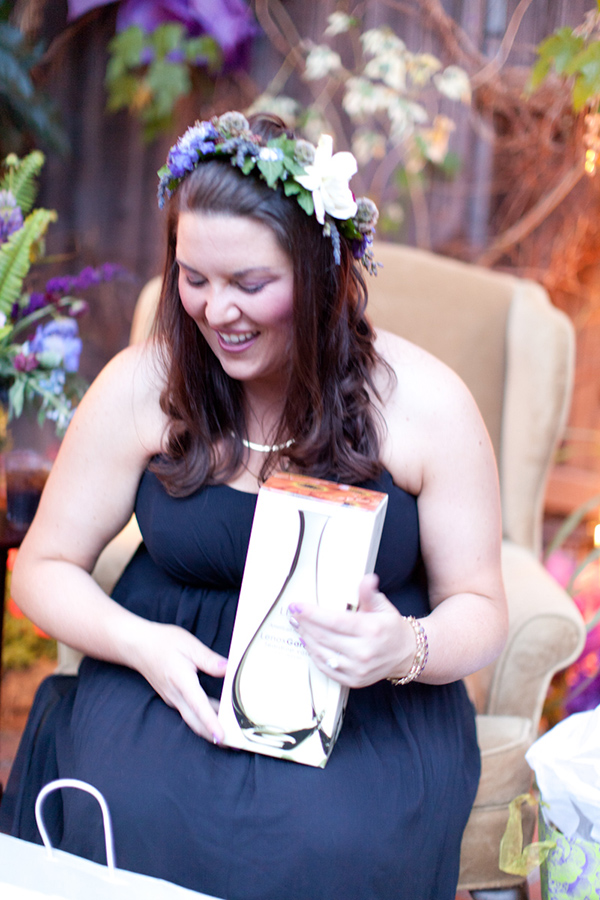 purple-and-gold-bridal-shower-ideas