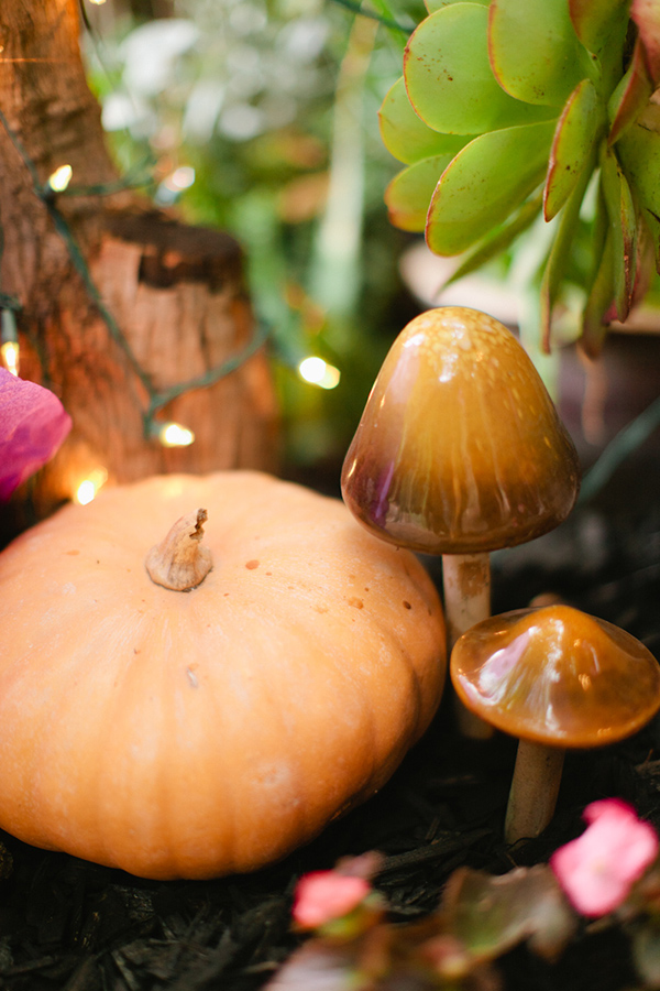 purple-and-gold-bridal-shower-ideas