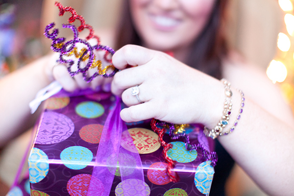 purple-and-gold-bridal-shower-ideas