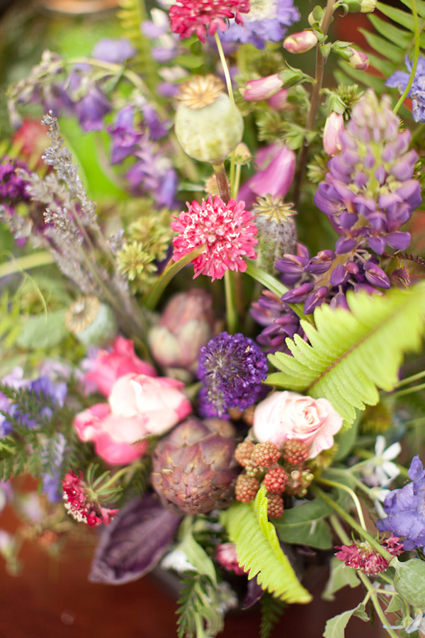 purple-and-gold-bridal-shower-ideas