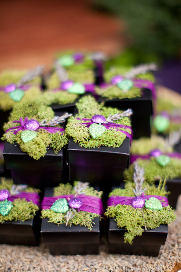 purple-and-gold-bridal-shower-ideas