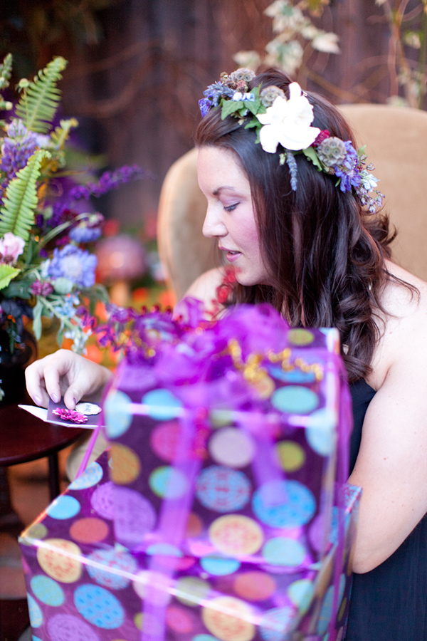 purple-and-gold-bridal-shower-ideas