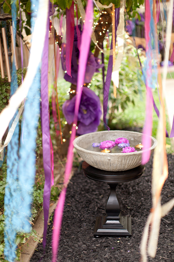 purple-and-gold-bridal-shower-ideas