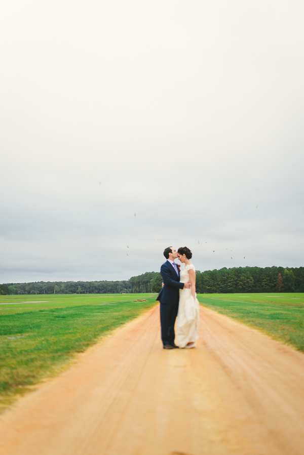 rainy-maryland-wedding-at-woodlawn-farm