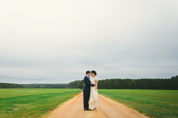 rainy-maryland-wedding-at-woodlawn-farm