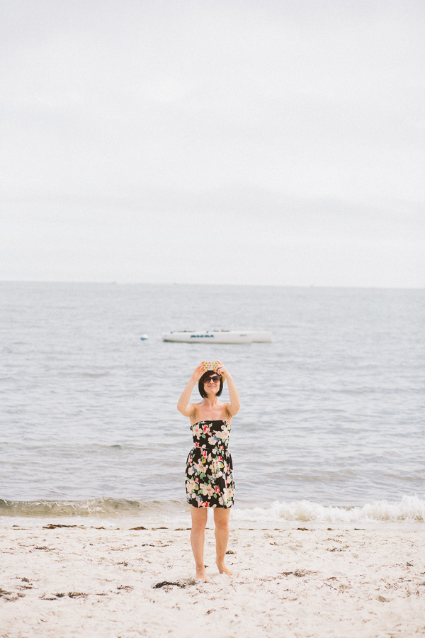relaxed-cape-cod-beach-wedding