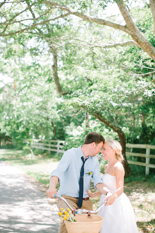 relaxed-cape-cod-beach-wedding