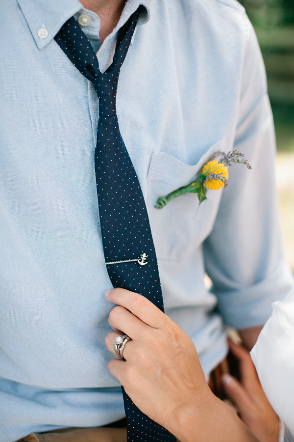 relaxed-cape-cod-beach-wedding