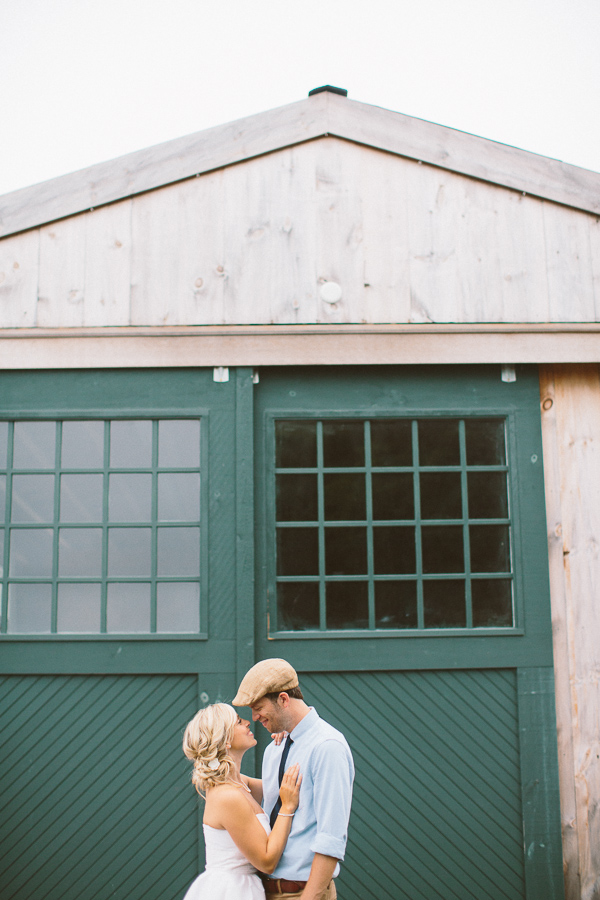 relaxed-cape-cod-beach-wedding