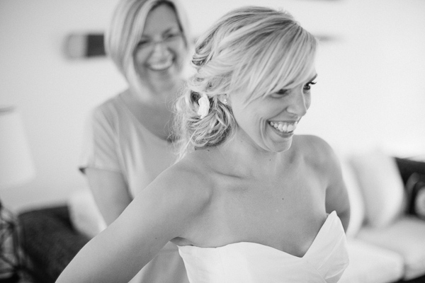 relaxed-cape-cod-beach-wedding