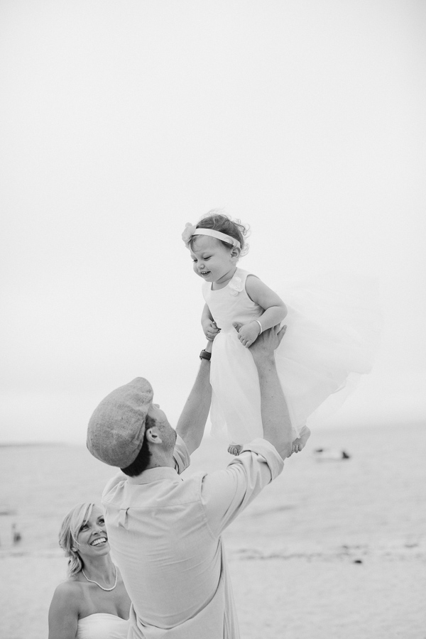 relaxed-cape-cod-beach-wedding
