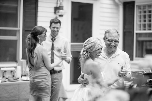 relaxed-cape-cod-beach-wedding
