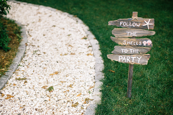 relaxed-cape-cod-beach-wedding
