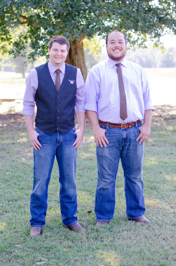 sweet-and-simple-outdoor-wedding
