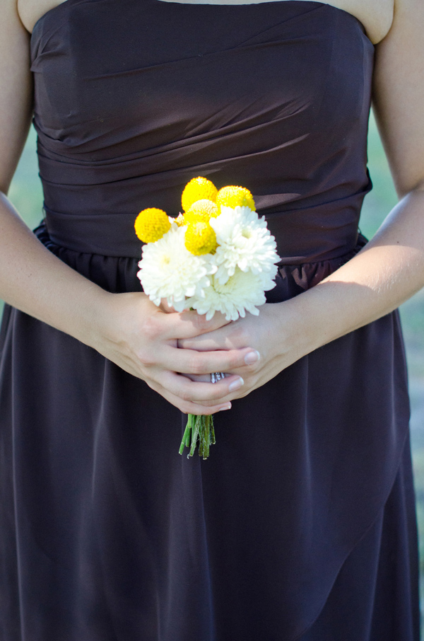 sweet-and-simple-outdoor-wedding