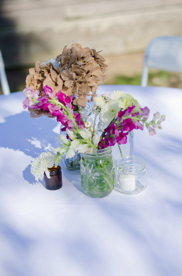 sweet-and-simple-outdoor-wedding