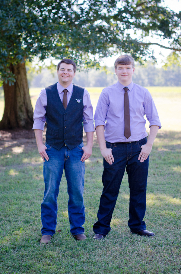 sweet-and-simple-outdoor-wedding