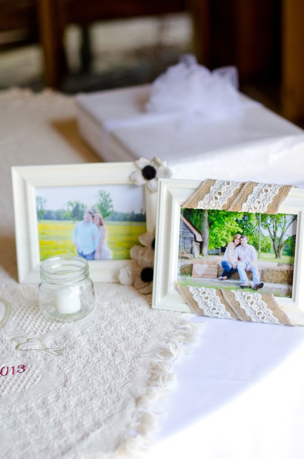 sweet-and-simple-outdoor-wedding