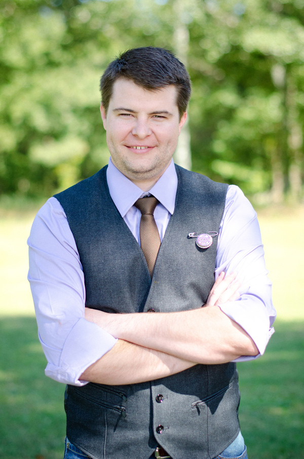 sweet-and-simple-outdoor-wedding