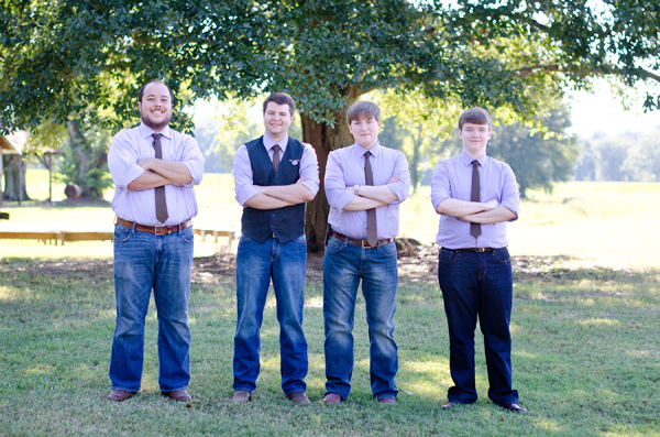 sweet-and-simple-outdoor-wedding