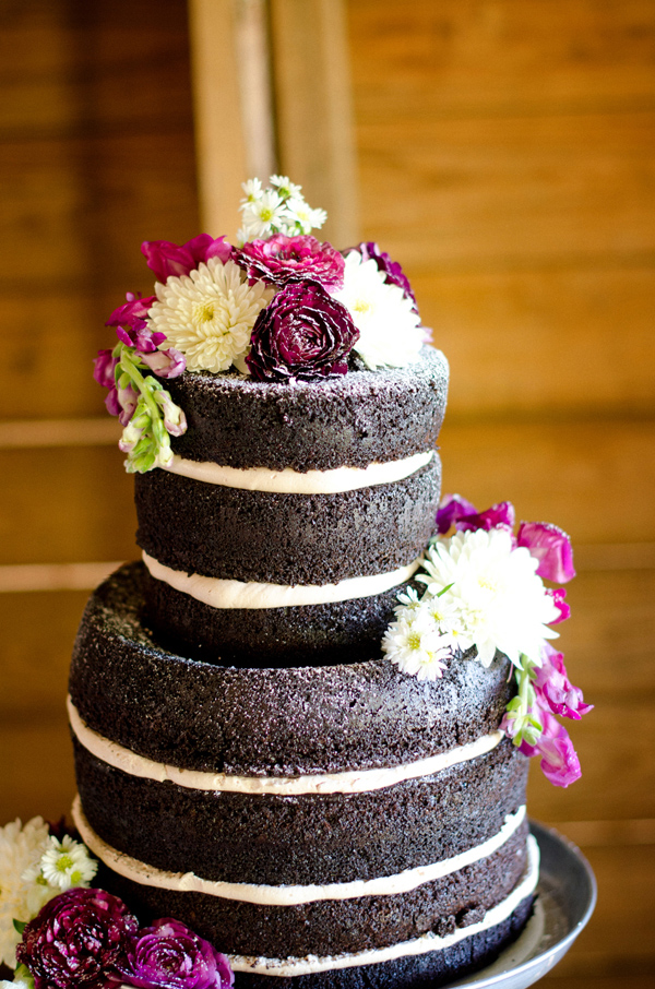 sweet-and-simple-outdoor-wedding
