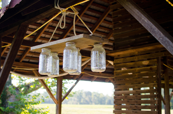 sweet-and-simple-outdoor-wedding