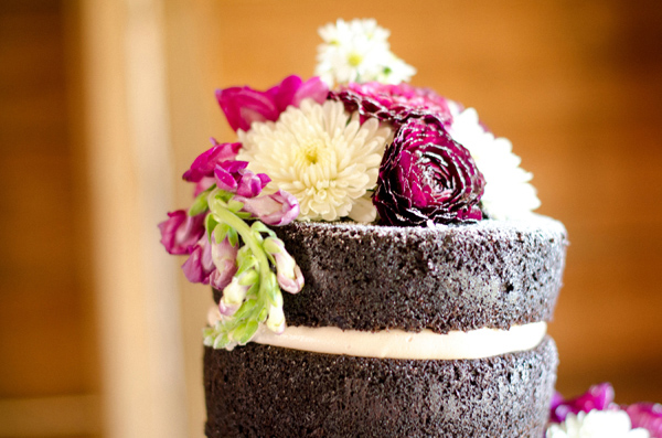 sweet-and-simple-outdoor-wedding