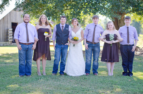 sweet-and-simple-outdoor-wedding