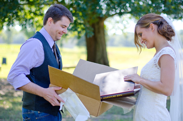 sweet-and-simple-outdoor-wedding