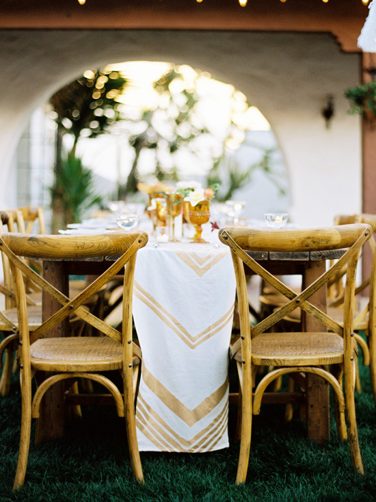 vibrant-and-colorful-coastal-wedding