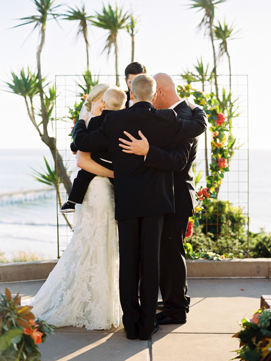 vibrant-and-colorful-coastal-wedding