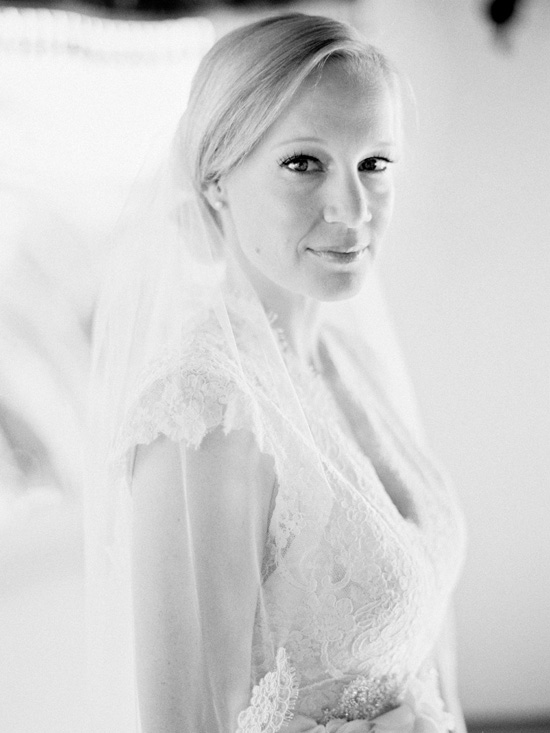 vibrant-and-colorful-coastal-wedding