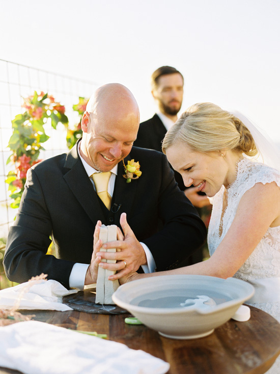 vibrant-and-colorful-coastal-wedding