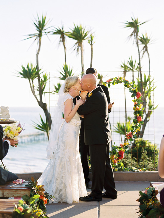vibrant-and-colorful-coastal-wedding