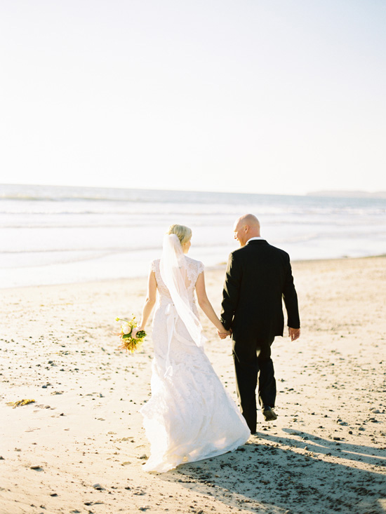 vibrant-and-colorful-coastal-wedding