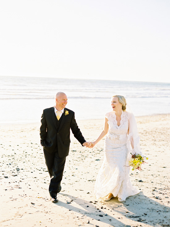 vibrant-and-colorful-coastal-wedding