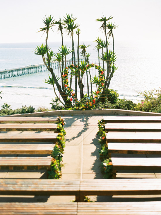 vibrant-and-colorful-coastal-wedding