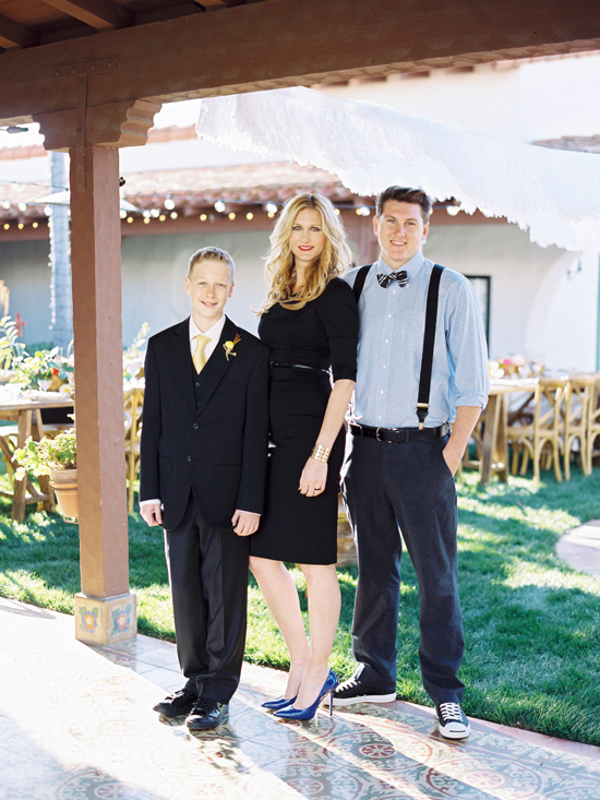 vibrant-and-colorful-coastal-wedding