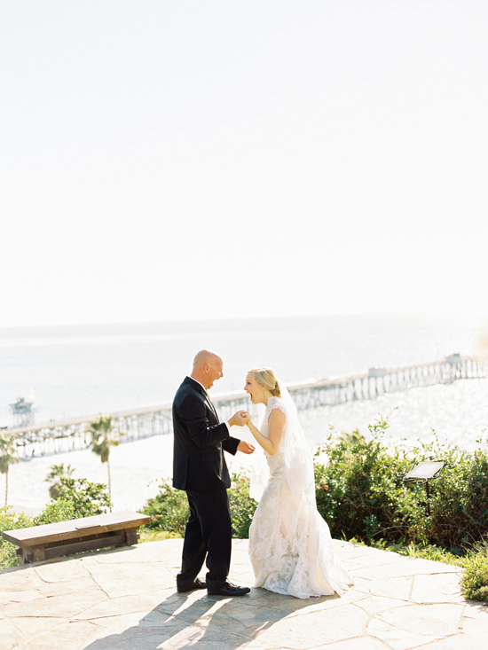 vibrant-and-colorful-coastal-wedding