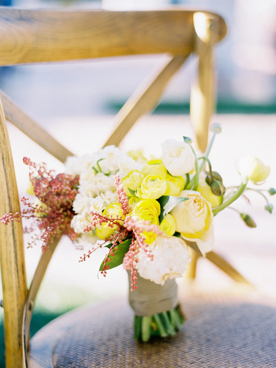 vibrant-and-colorful-coastal-wedding