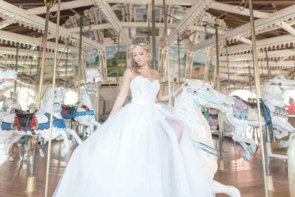 whimsical-carousel-wedding-ideas