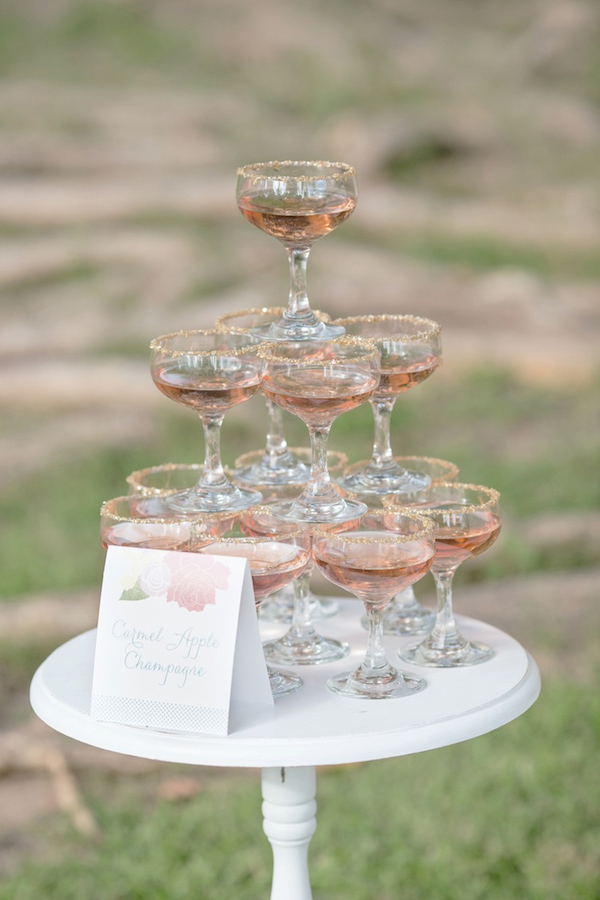 whimsical-carousel-wedding-ideas