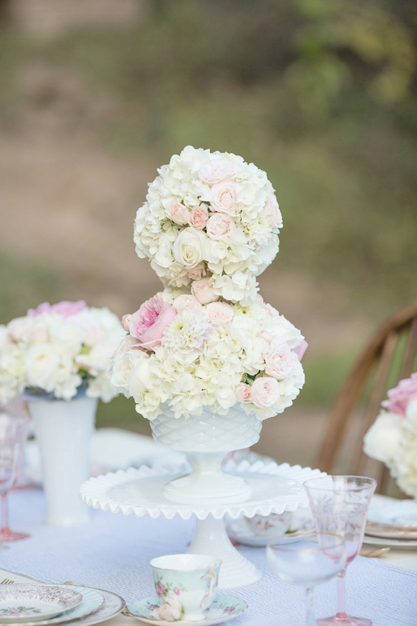 whimsical-carousel-wedding-ideas