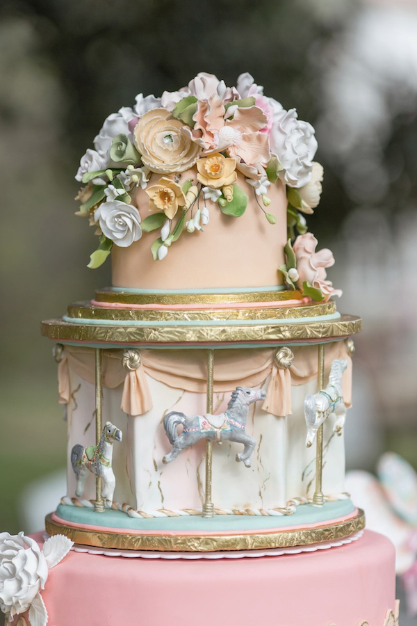 whimsical-carousel-wedding-ideas