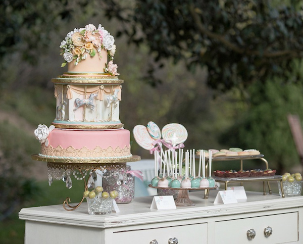 whimsical-carousel-wedding-ideas