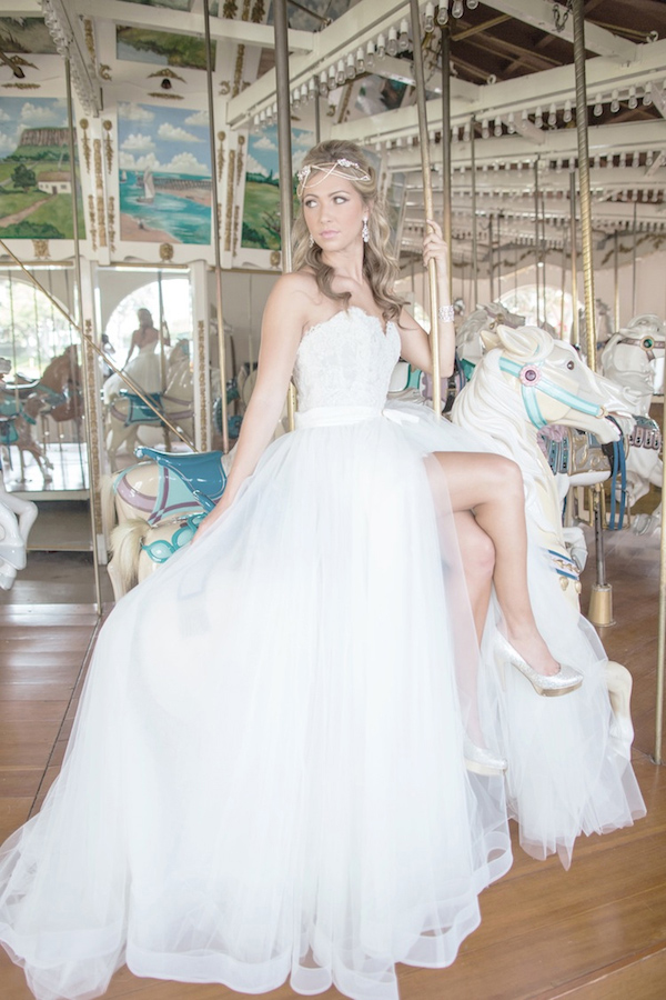 whimsical-carousel-wedding-ideas