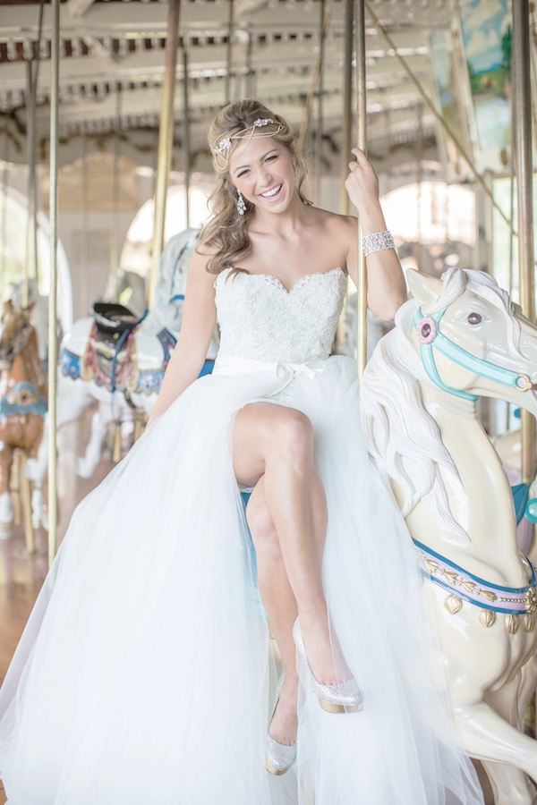 whimsical-carousel-wedding-ideas